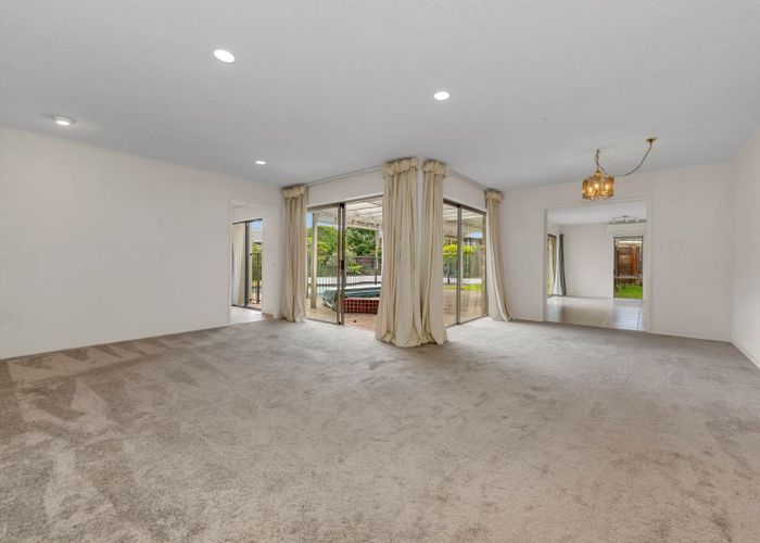  at 21A Bramley Drive, Farm Cove, Manukau City, Auckland