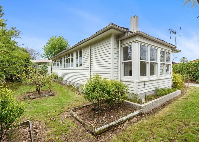  at 2 & 2A Sare Crescent, Fairfield, Hamilton, Waikato