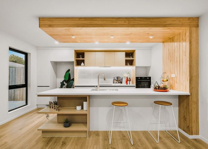  at 5E Crystal Avenue, Glendene, Waitakere City, Auckland