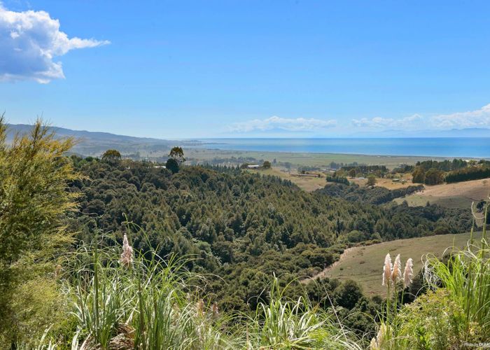  at 149A Rataroa Road, Pūkorokoro / Miranda, Kaiaua