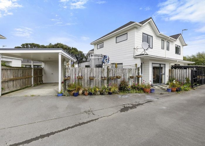  at 4/24 Mason Street, Moera, Lower Hutt, Wellington
