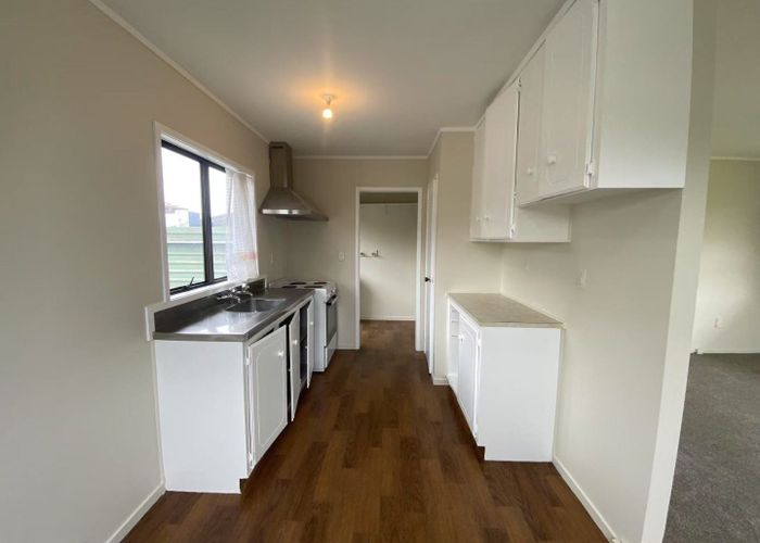  at 2/24 Burundi Avenue, Clendon Park, Auckland