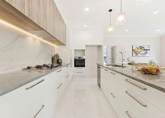  at 10 Crossgar Road, Flat Bush, Manukau City, Auckland