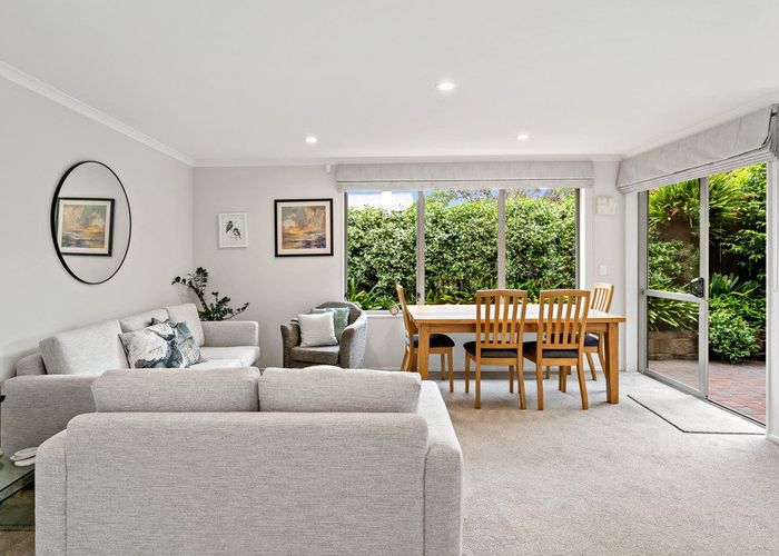  at 10 Coyle Street, Sandringham, Auckland City, Auckland