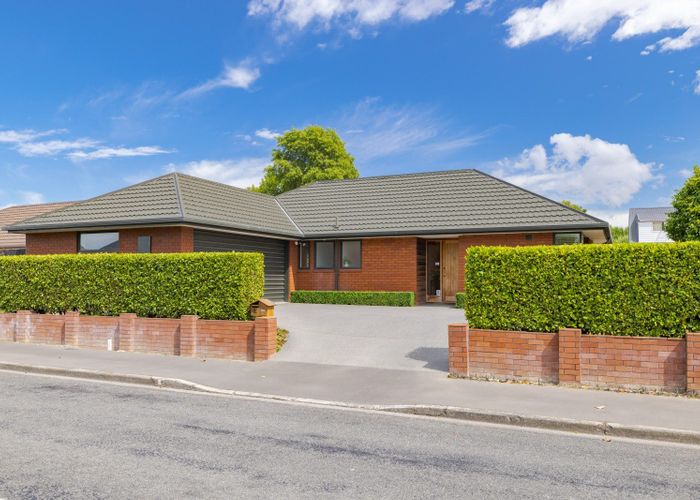  at 15 Farquhars Road, Redwood, Christchurch City, Canterbury