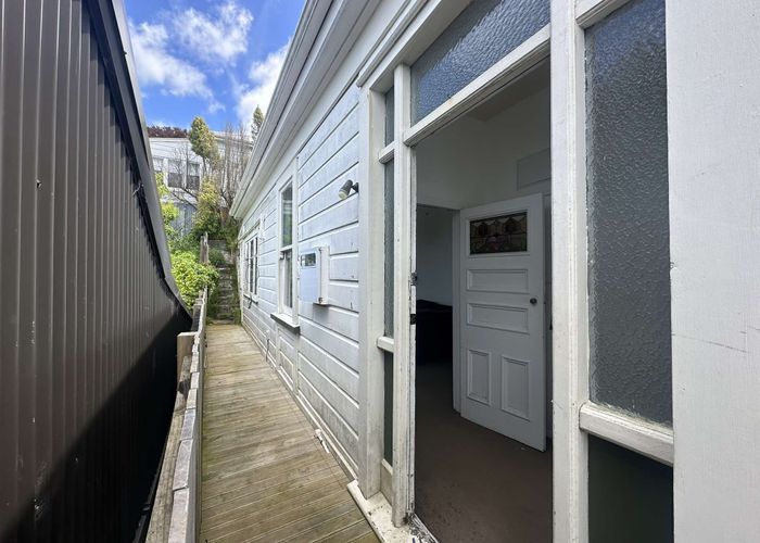  at 122b Wallace Street, Mount Cook, Wellington, Wellington