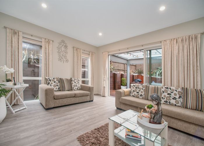 at 11 San Casello Rise, Henderson, Auckland