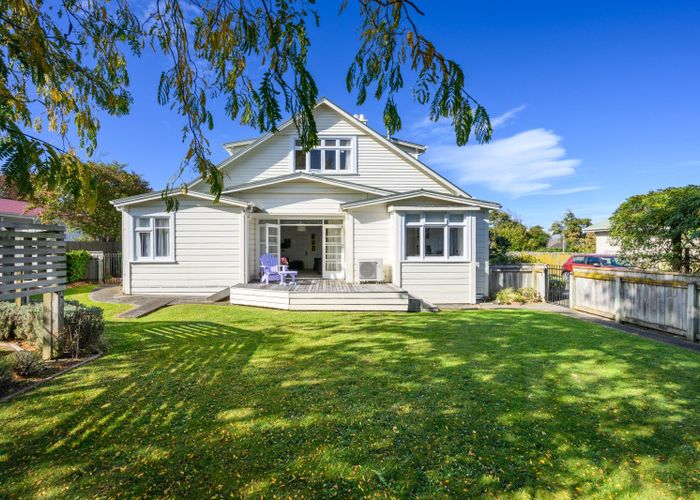  at 7 Terrace Street, Roslyn, Palmerston North, Manawatu / Whanganui