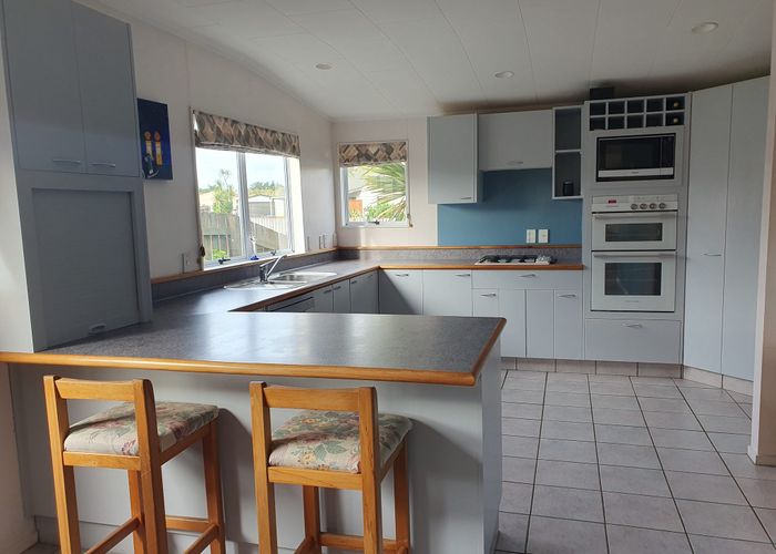  at 6 Taonui Street, Waitarere Beach, Levin