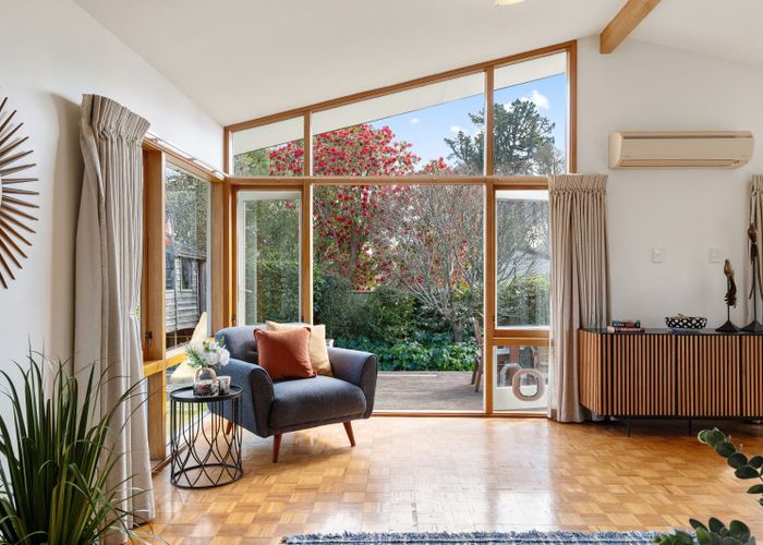  at 394 Cashmere Road, Westmorland, Christchurch City, Canterbury