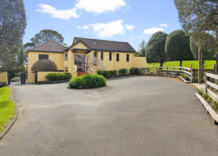  at 2 Godley Lane, Lucas Heights, North Shore City, Auckland