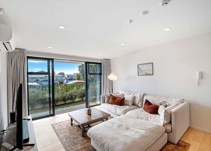  at 2/388 Hibiscus Coast Highway, Orewa, Rodney, Auckland