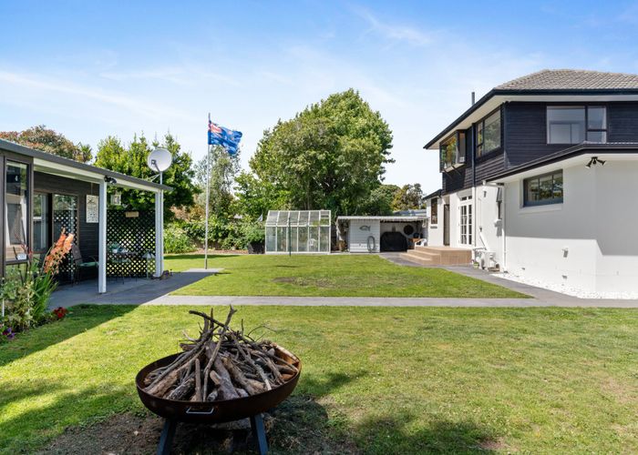  at 43 Banks Avenue, Dallington, Christchurch