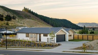  at 11 Lake Mckay Drive, Luggate, Wānaka