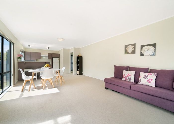  at 1/23 Mickle Street, Te Atatu South, Waitakere City, Auckland