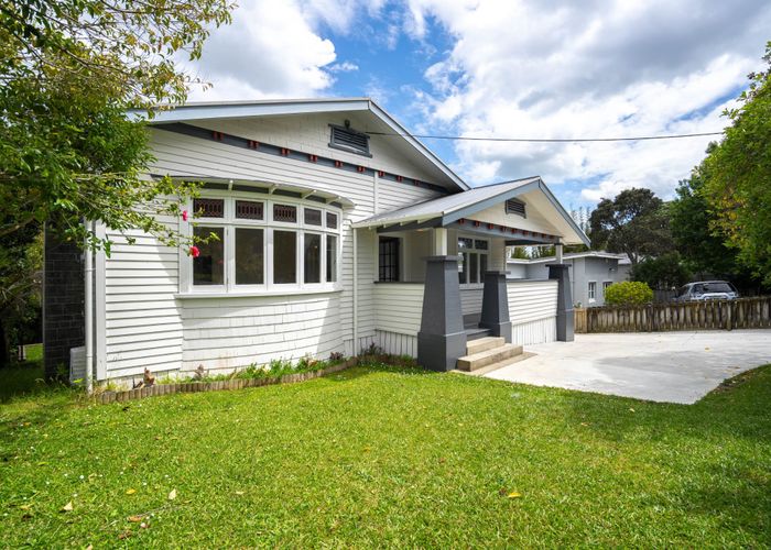  at 9 Hutchinson Avenue, New Lynn, Auckland