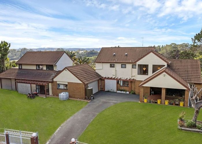  at 320B Upper Harbour Drive, Greenhithe, Auckland