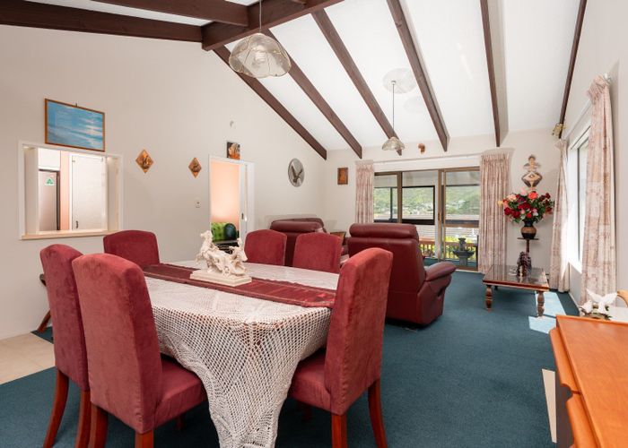  at 51 Percy Dyett Drive, Karori, Wellington, Wellington