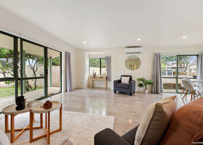  at 30 Loughanure Place, Massey, Waitakere City, Auckland