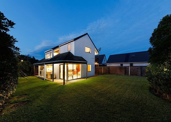  at 25 Heathcote Place, Fitzherbert, Palmerston North
