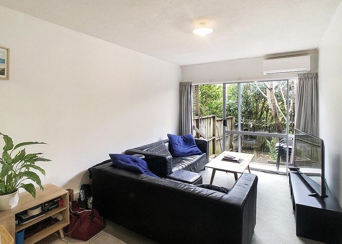  at 2/7 Western Springs Rd, Kingsland, Auckland City, Auckland