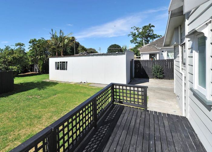  at 31 Tennessee Avenue, Mangere East, Auckland