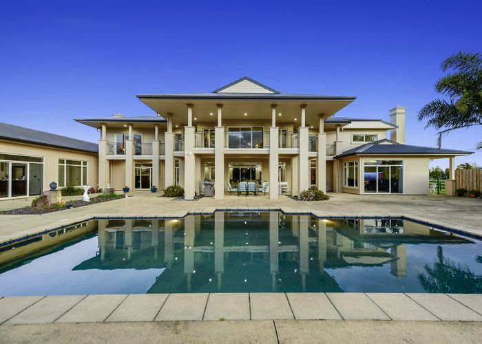  at 64 Houghton Road, NGAHINAPOURI, HAMILTON