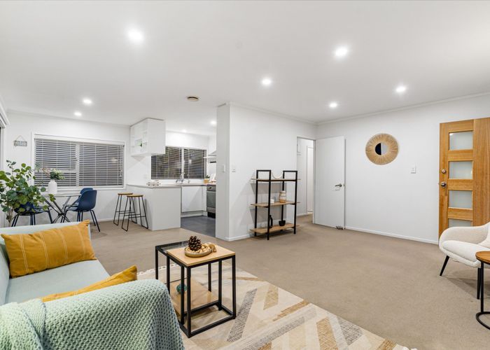  at 1/34 Bayview Road, Bayview, Auckland