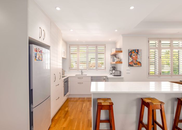  at 3 Woodford Terrace, Fendalton, Christchurch City, Canterbury