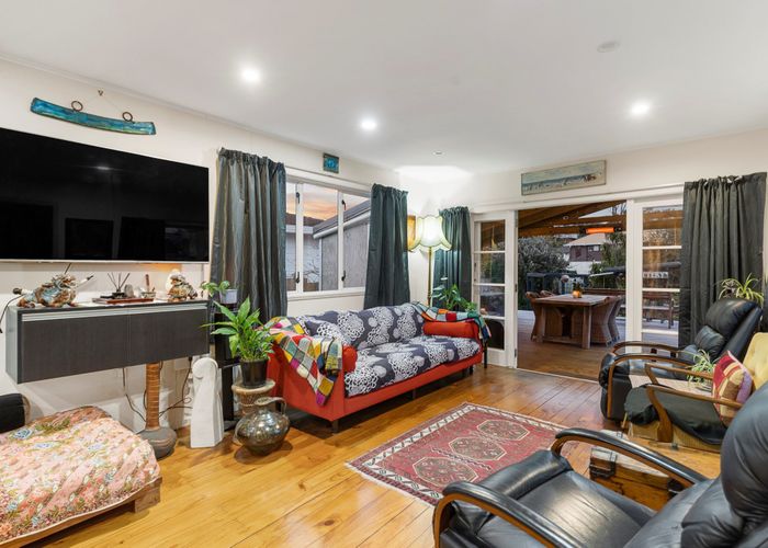  at 122 Brightside Road, Stanmore Bay, Whangaparaoa