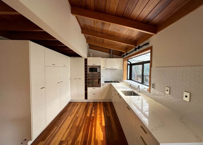  at 3C Dallinghoe Crescent, Milford, North Shore City, Auckland