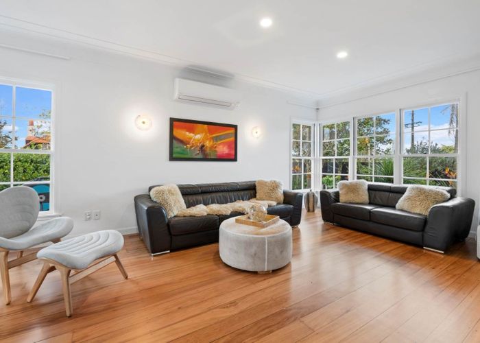  at 44 Lake Pupuke Drive, Takapuna, Auckland