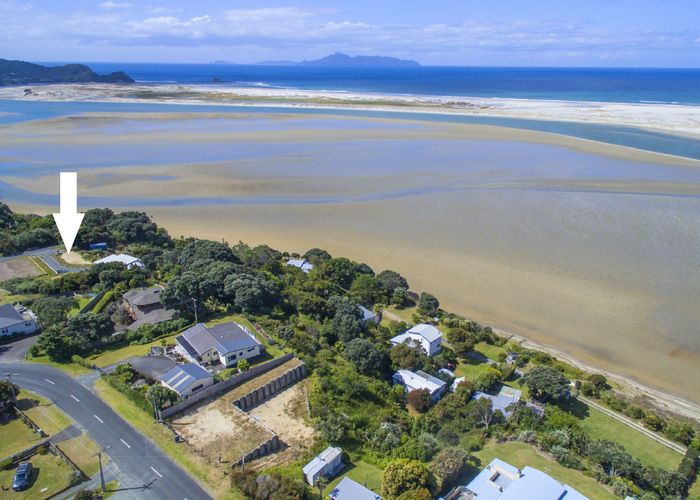  at 8C Breve Street, Mangawhai Heads, Mangawhai