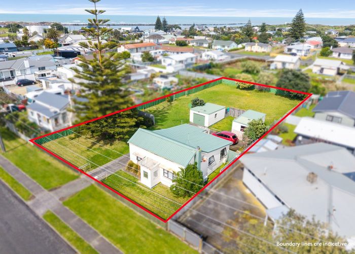  at 21 Hood Street, Castlecliff, Whanganui, Manawatu / Whanganui