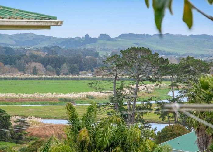  at 9 Hand Road, Helensville, Helensville