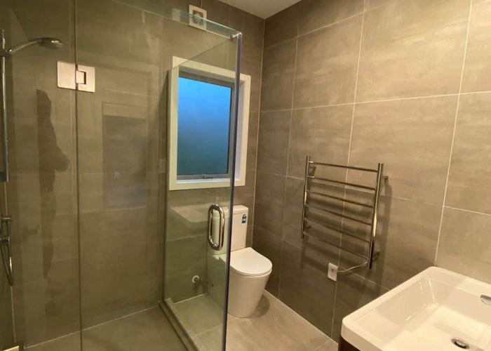  at 1/2F Sunnynook Road, Sunnynook, North Shore City, Auckland