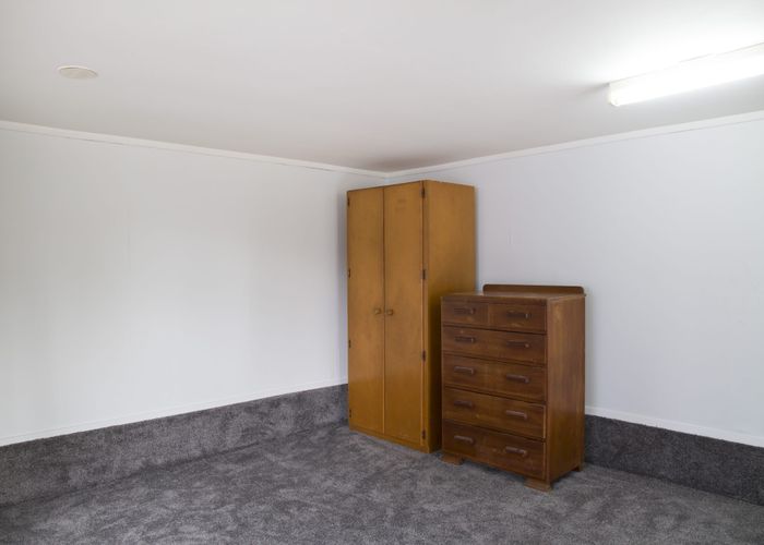  at 10 Juniper road, Sunnynook, North Shore City, Auckland