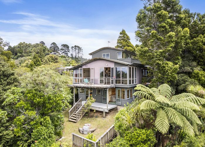  at 318 Forest Hill Road, Waiatarua, Waitakere City, Auckland