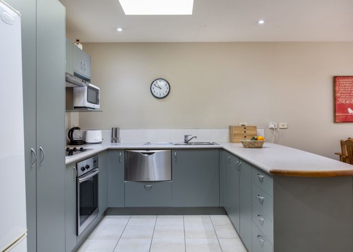  at 9 Bunker Rise, Golflands, Auckland