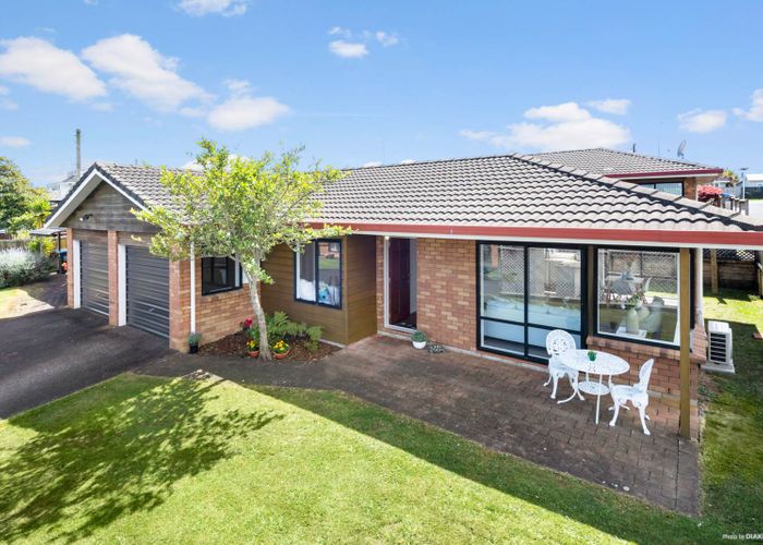  at 6/453 Richardson Road, Mount Roskill, Auckland