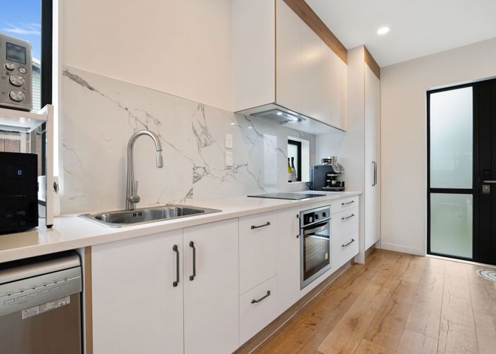  at 7/17 Woodford Avenue, Henderson, Waitakere City, Auckland