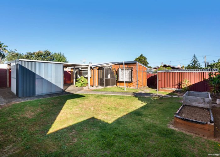  at 3 Wakefield Road, Favona, Auckland