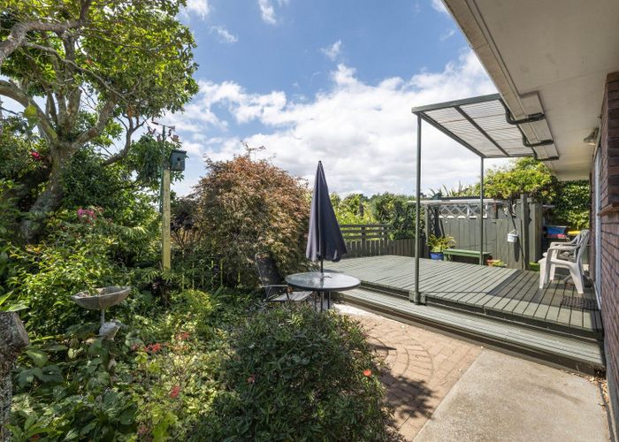  at 8 La Salle Drive, Westown, New Plymouth