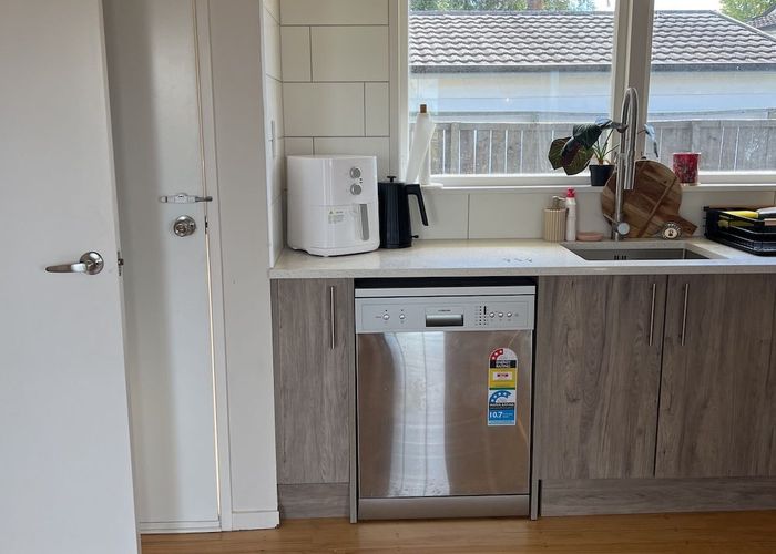  at 50A Weldene Avenue, Glenfield, North Shore City, Auckland