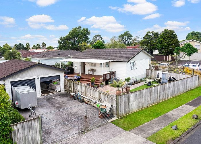  at 5 Frobisher Way, Clendon Park, Auckland