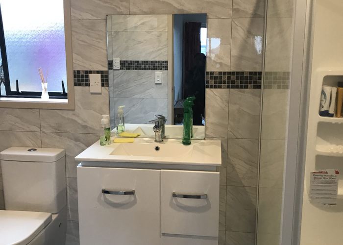  at 88A Sunset Road, Unsworth Heights, North Shore City, Auckland