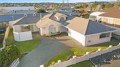  at 3A Picasso Drive, West Harbour, Auckland
