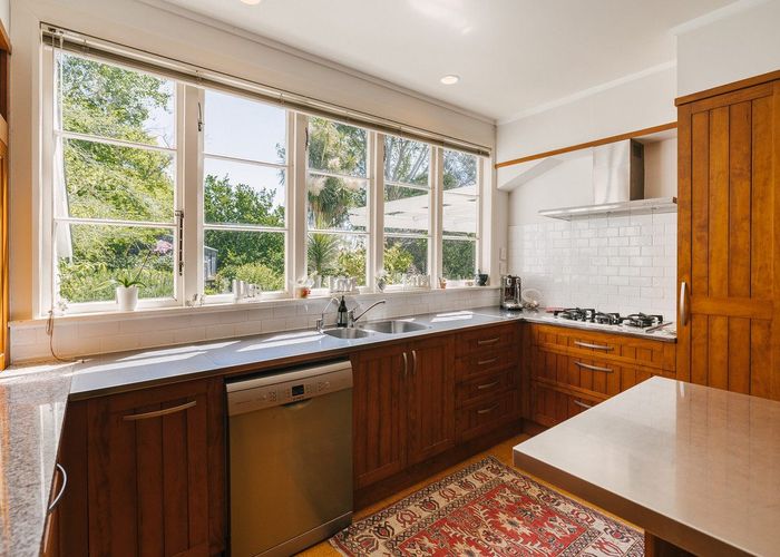  at 200 Aokautere Drive, Fitzherbert, Palmerston North