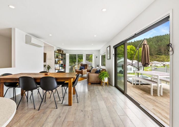  at 30 Wautaiti Drive, Riverhead, Riverhead