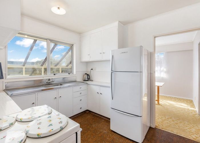 at 28 Edgecombe Street, Newlands, Wellington